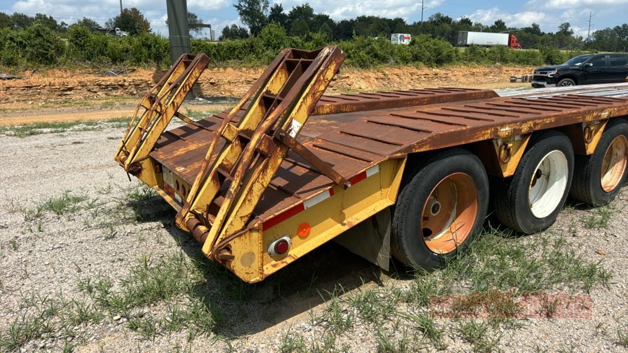 2007 Atoka Lowboy Trailer