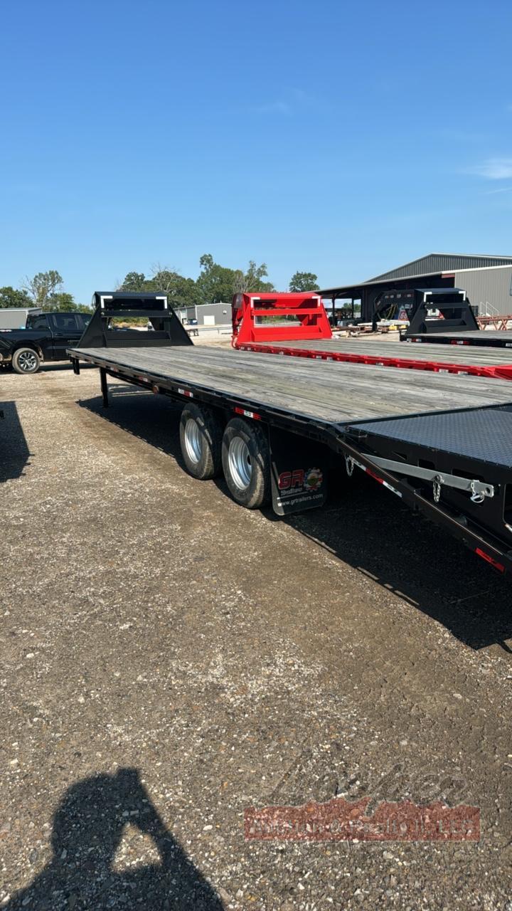 32 ft Gooseneck Flatbed Trailer