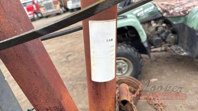 Excalibur Engine Hoist