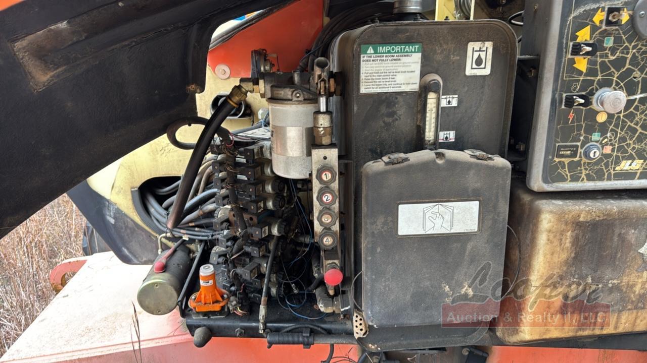 JLG 600A