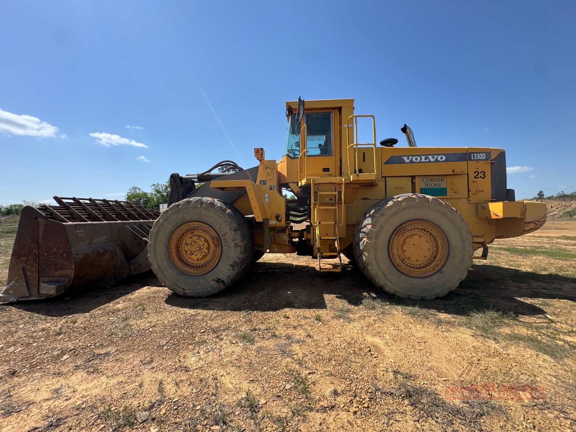 Volvo L330D Wheel Loader