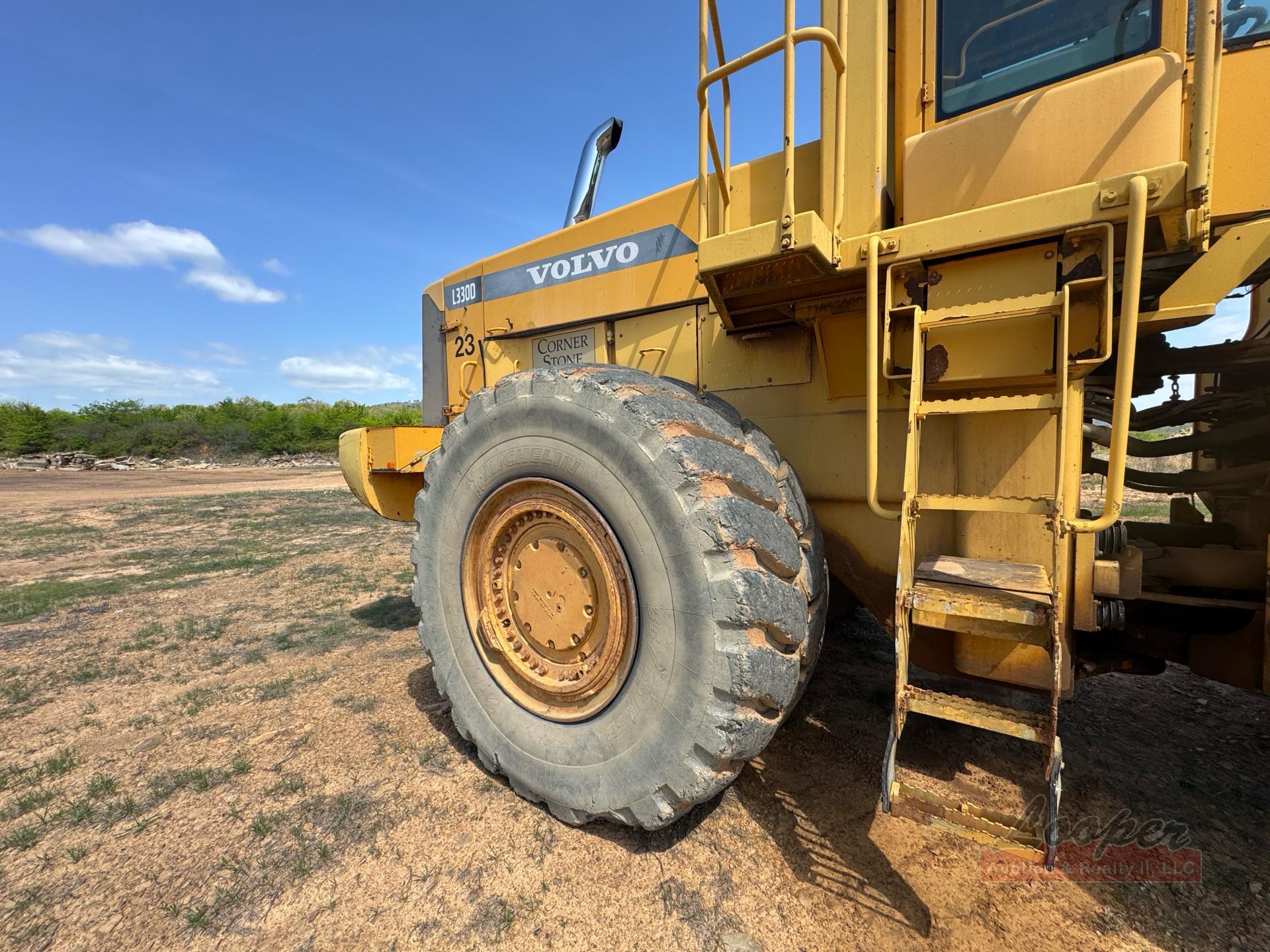 Volvo L330D Wheel Loader