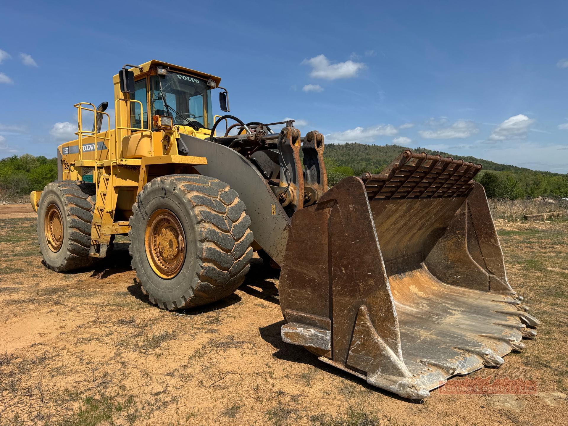Volvo L330D Wheel Loader