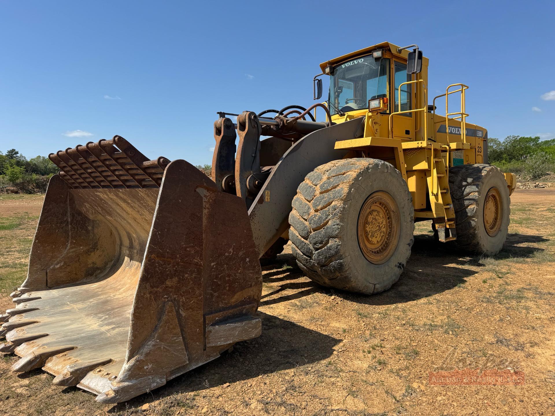 Volvo L330D Wheel Loader