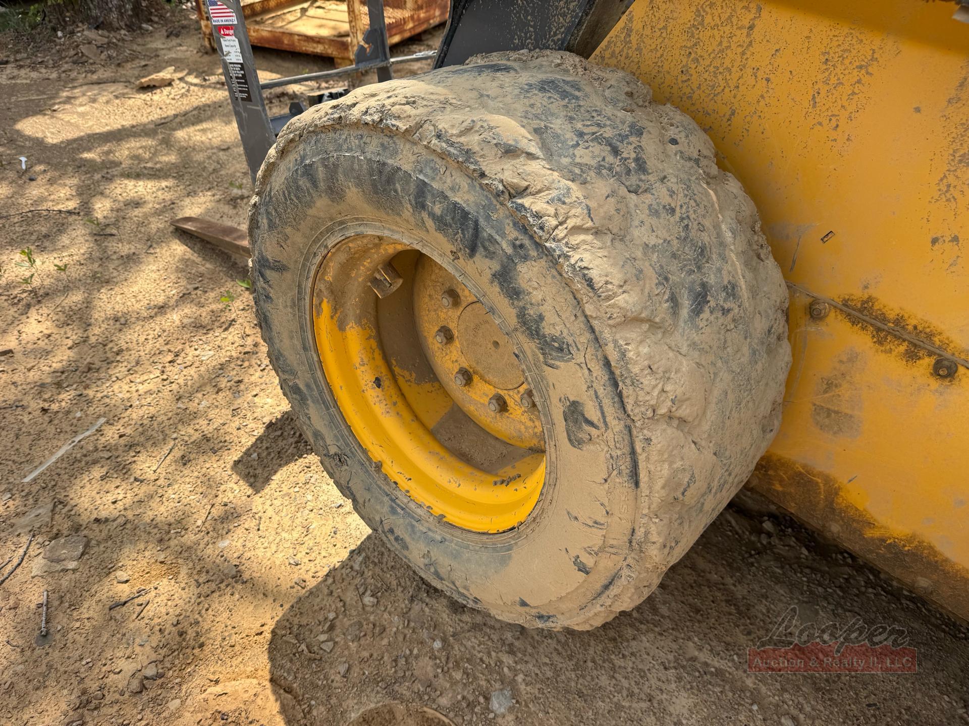 John Deere 332E Skid Steer
