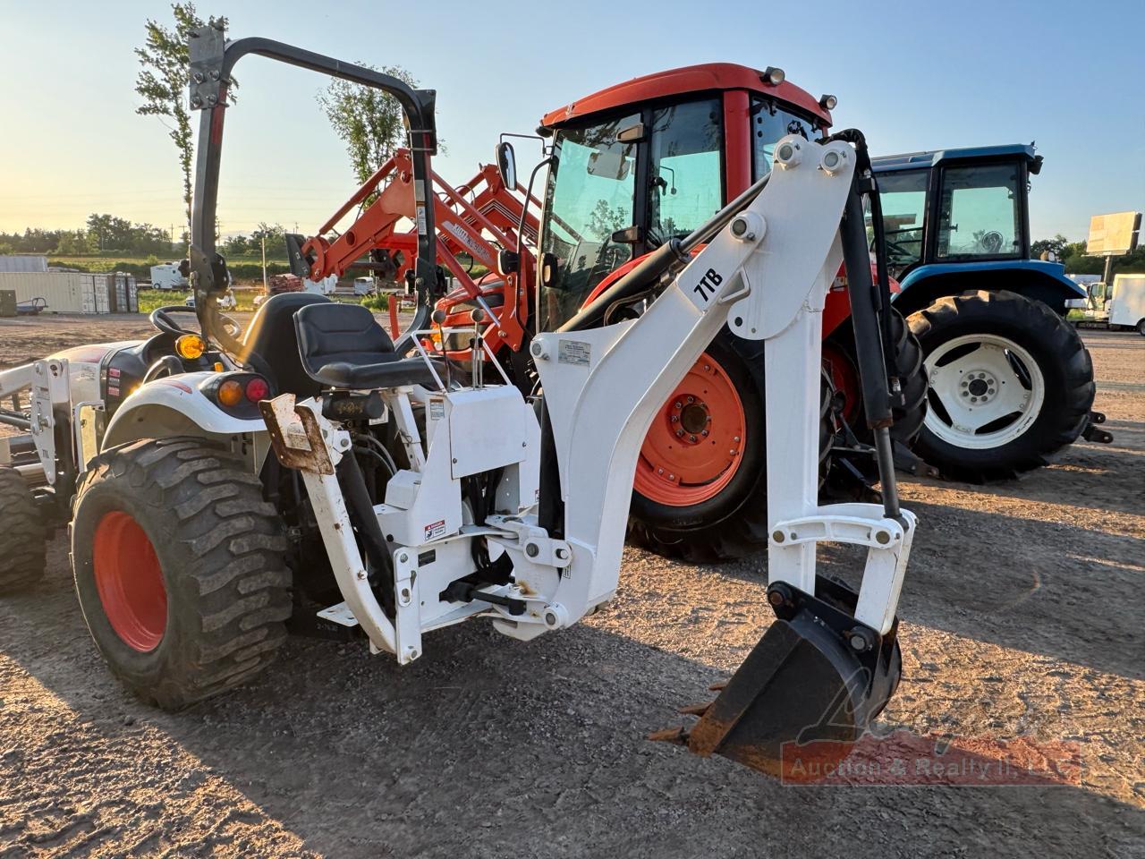 Bobcat CT230 Tractor w/ Backhoe
