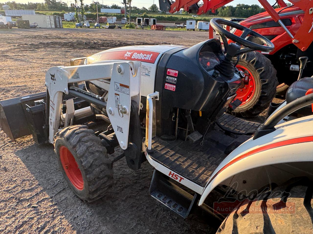 Bobcat CT230 Tractor w/ Backhoe