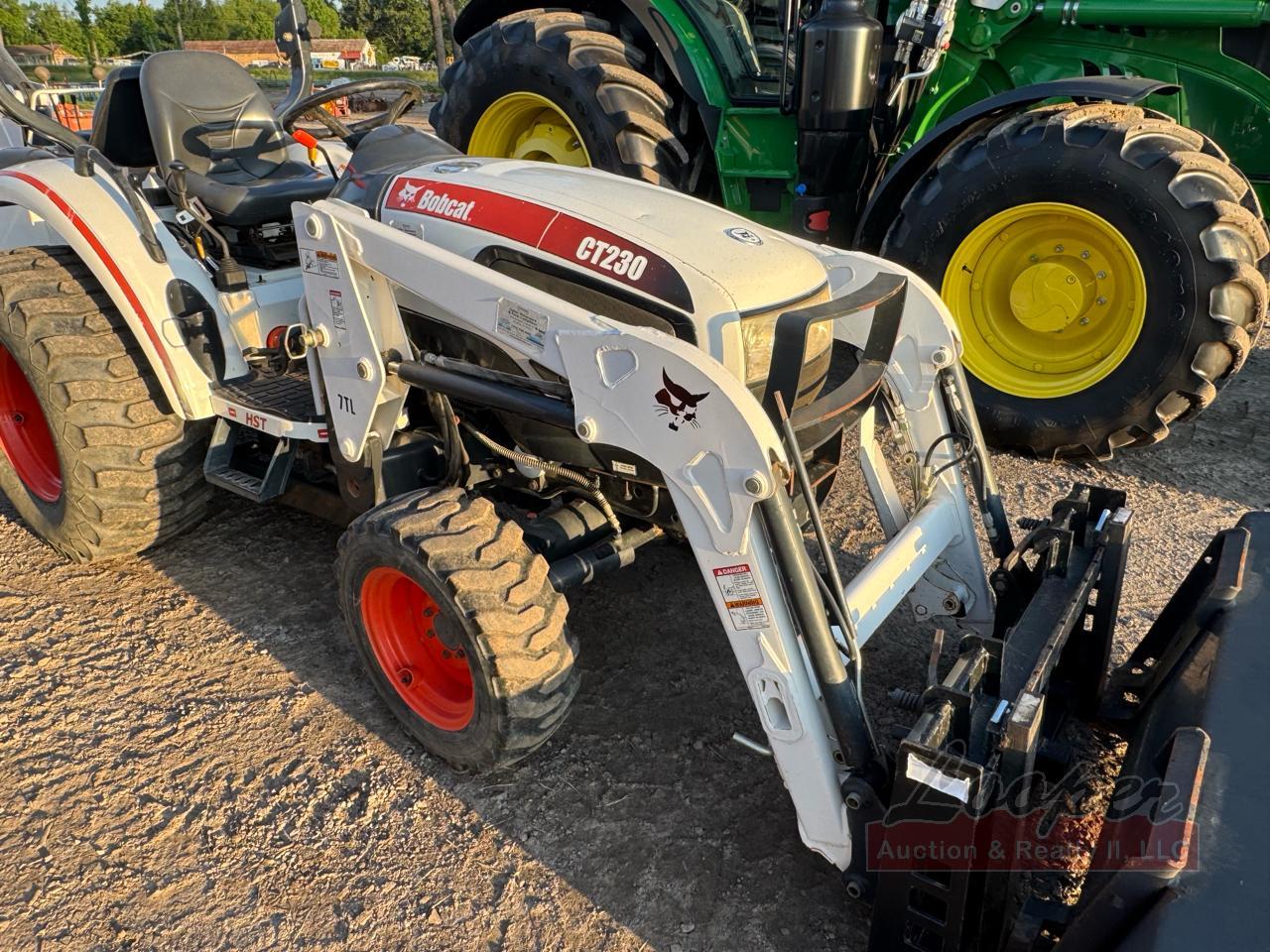 Bobcat CT230 Tractor w/ Backhoe