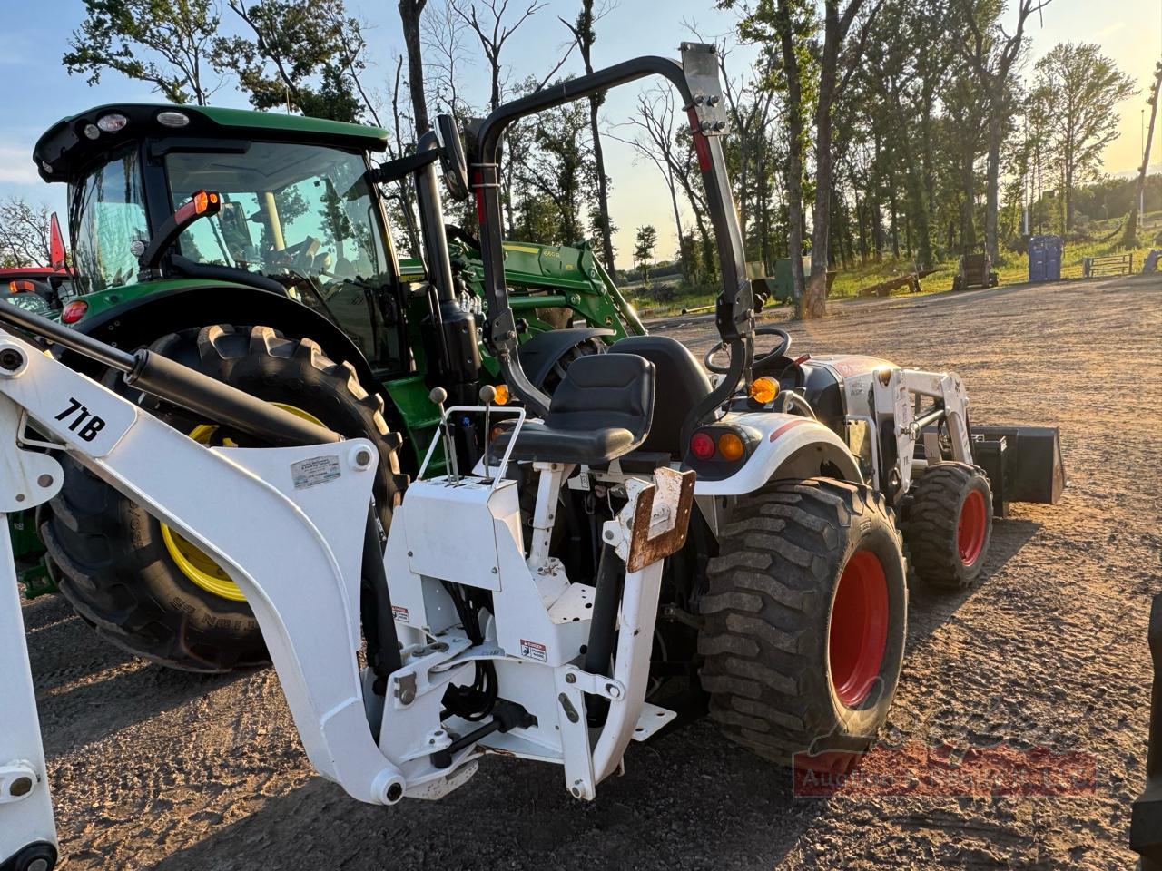 Bobcat CT230 Tractor w/ Backhoe
