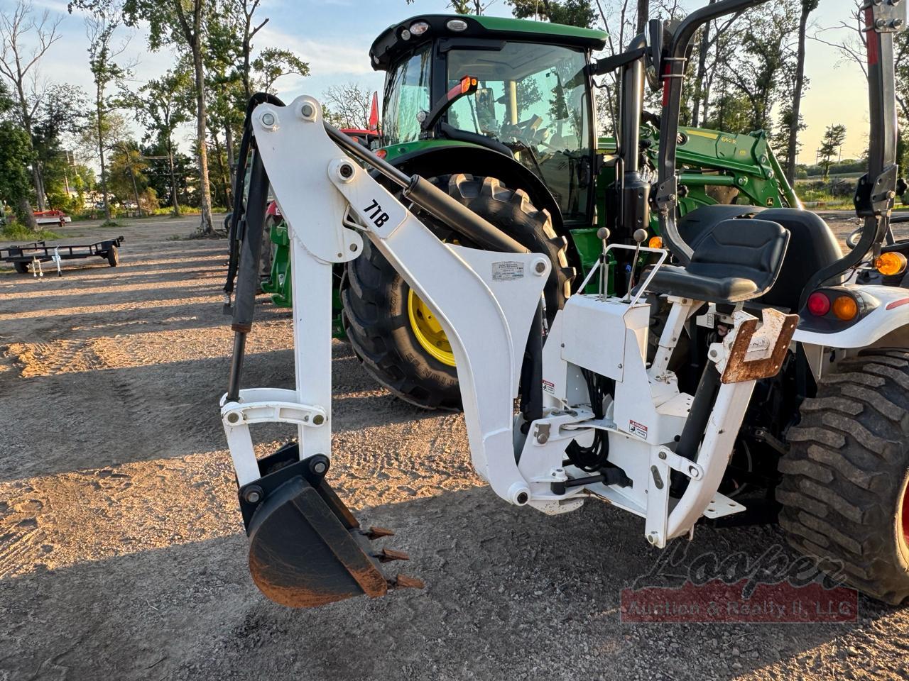 Bobcat CT230 Tractor w/ Backhoe