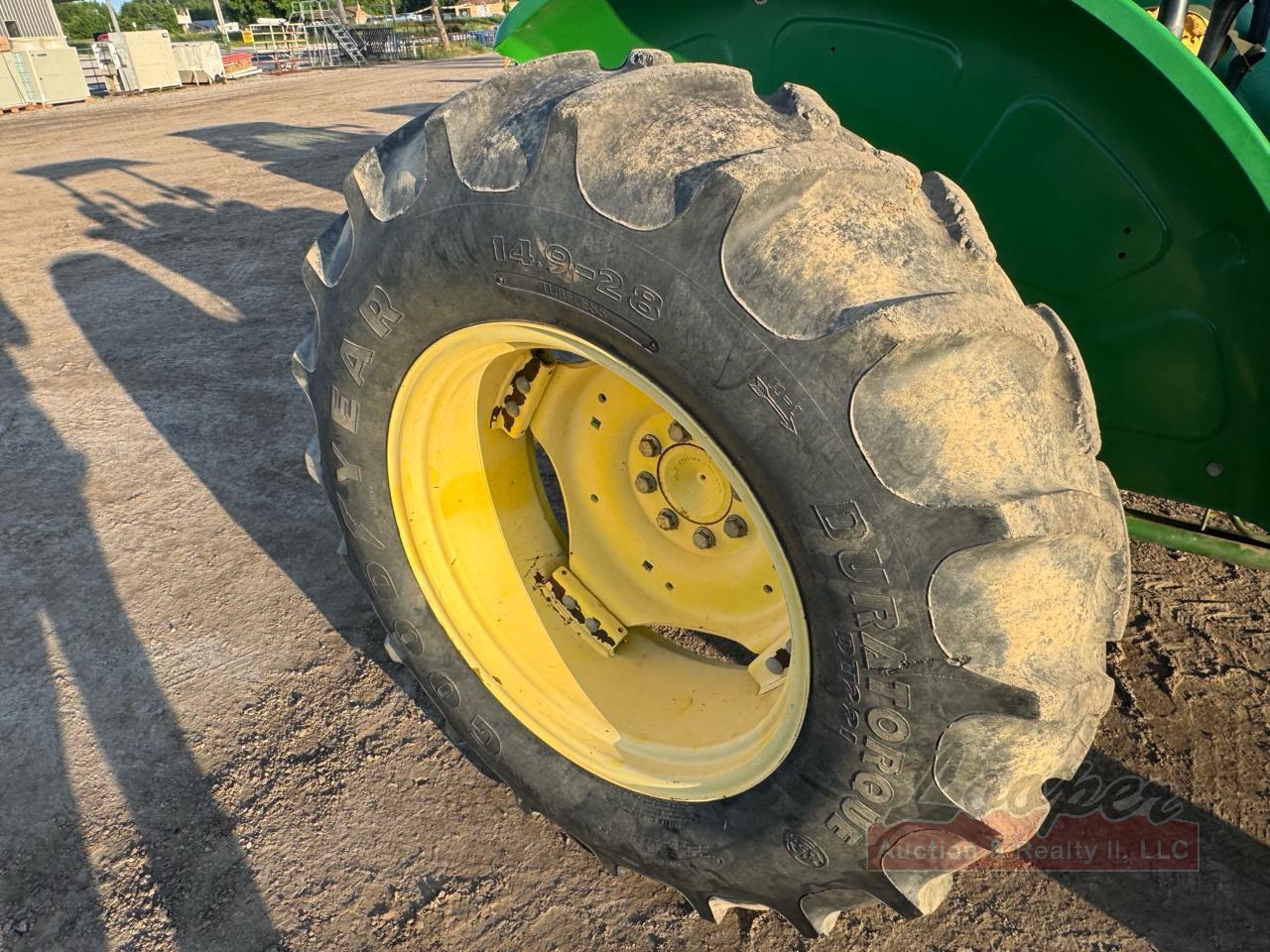 John Deere 5055E Tractor