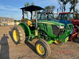 John Deere 5055E Tractor