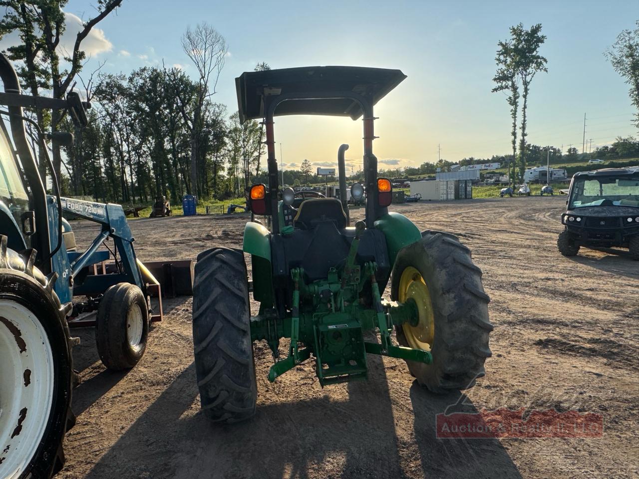 John Deere 5055E Tractor