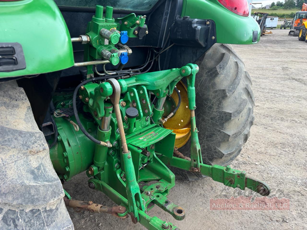 John Deere 5085M Tractor