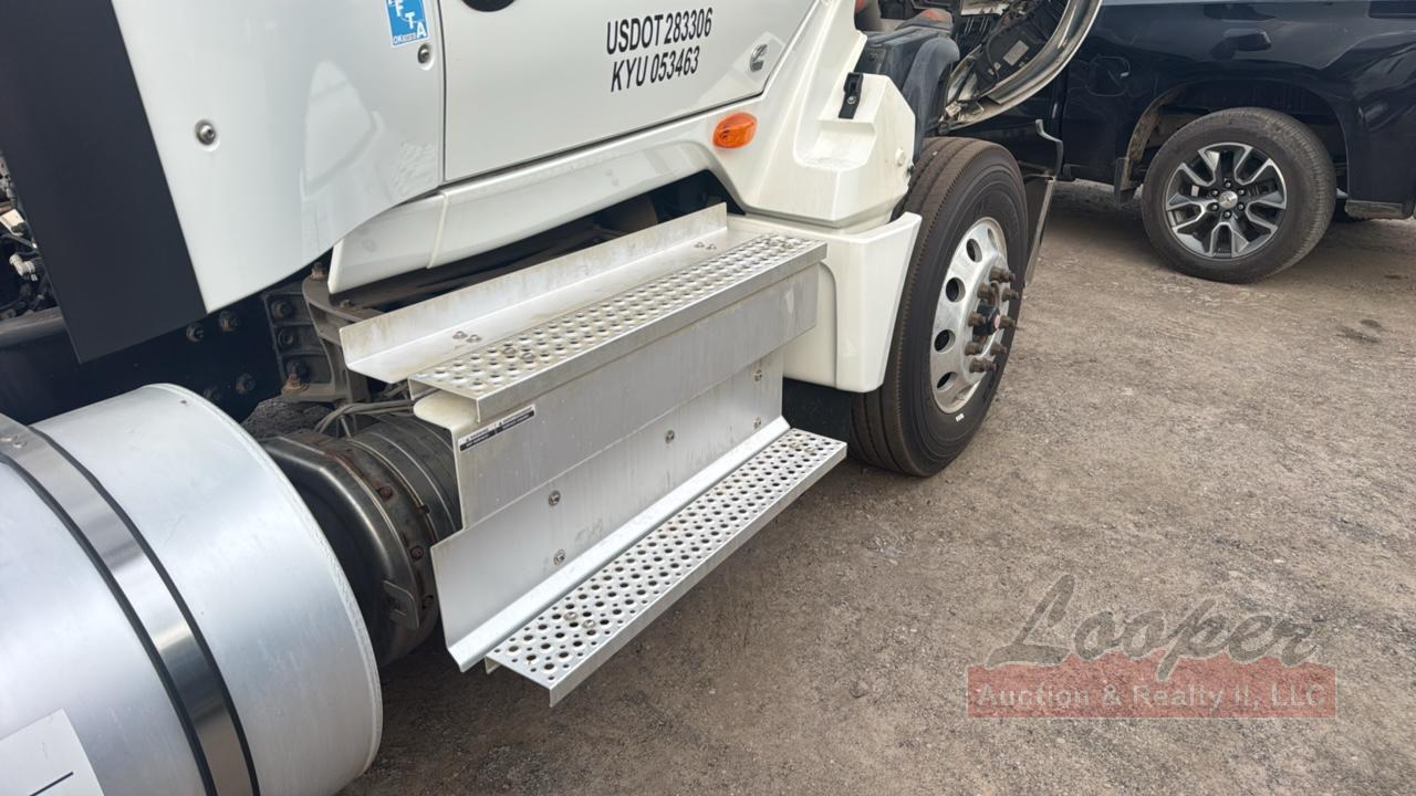 2019 International LT625 Day Cab