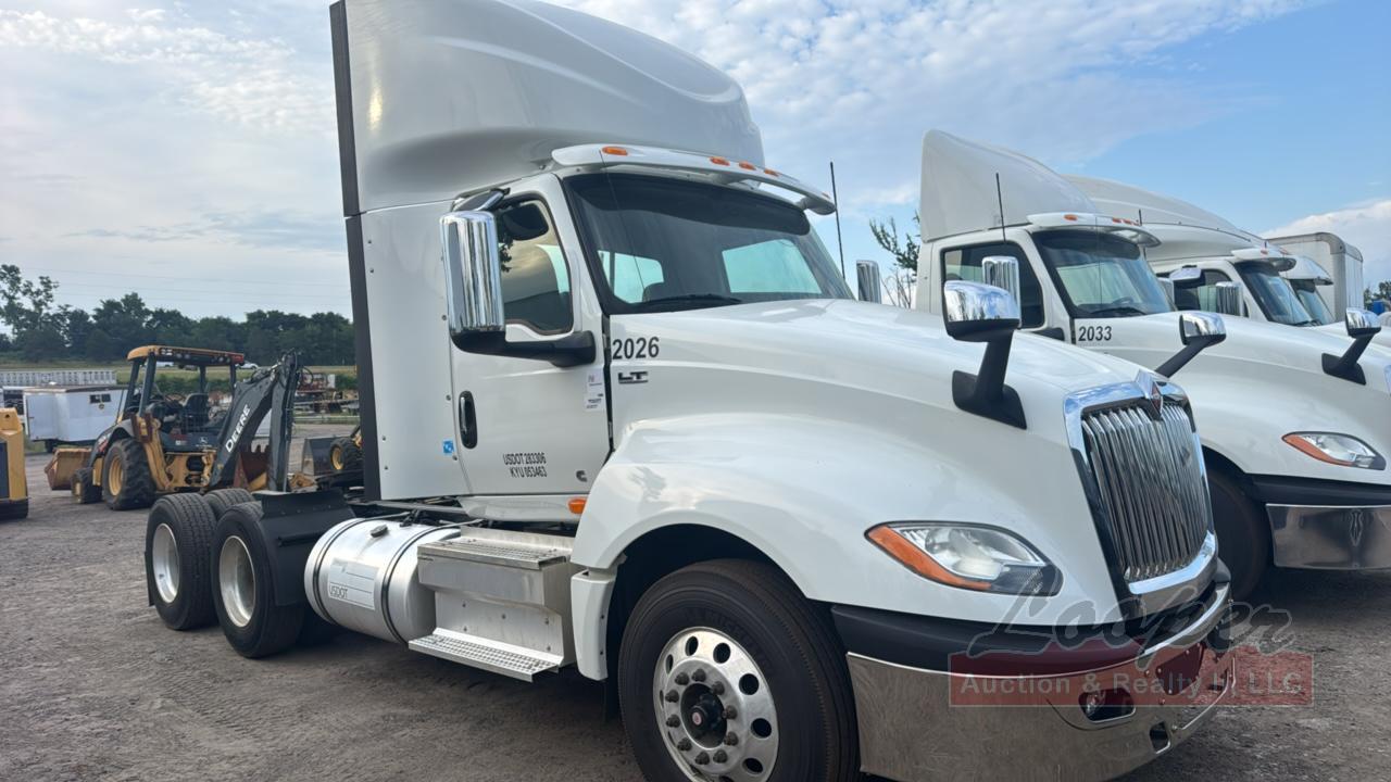 2019 International LT625 Day Cab