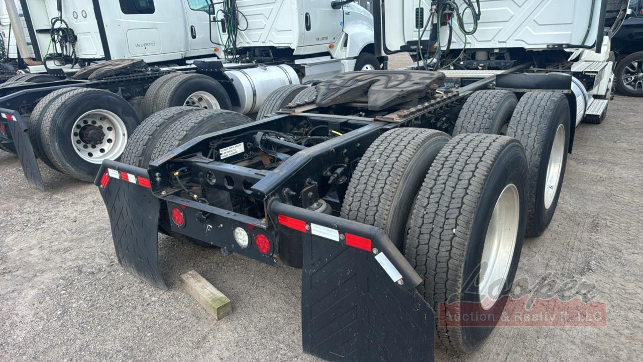 2019 International LT625 Day Cab