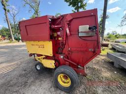 New Holland 848 Hay Baler
