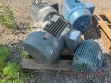 Pallet of 4 Electric Motors
