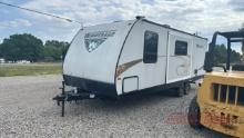 2016 Winnebago Minnie Camper