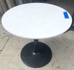 31" Dining Tables