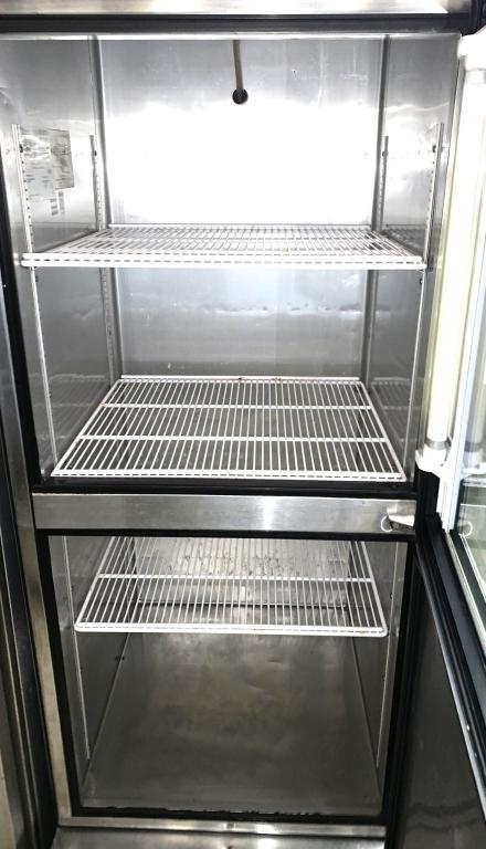 27" One Section Reach In Refrigerator