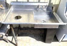 31x48” Soiled Dish Table