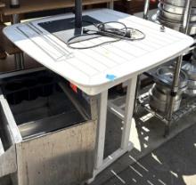 42x42" Bar Height Patio Table