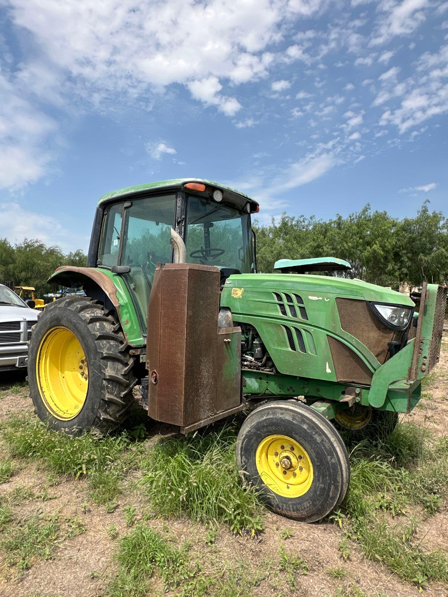 John Deere 6130M