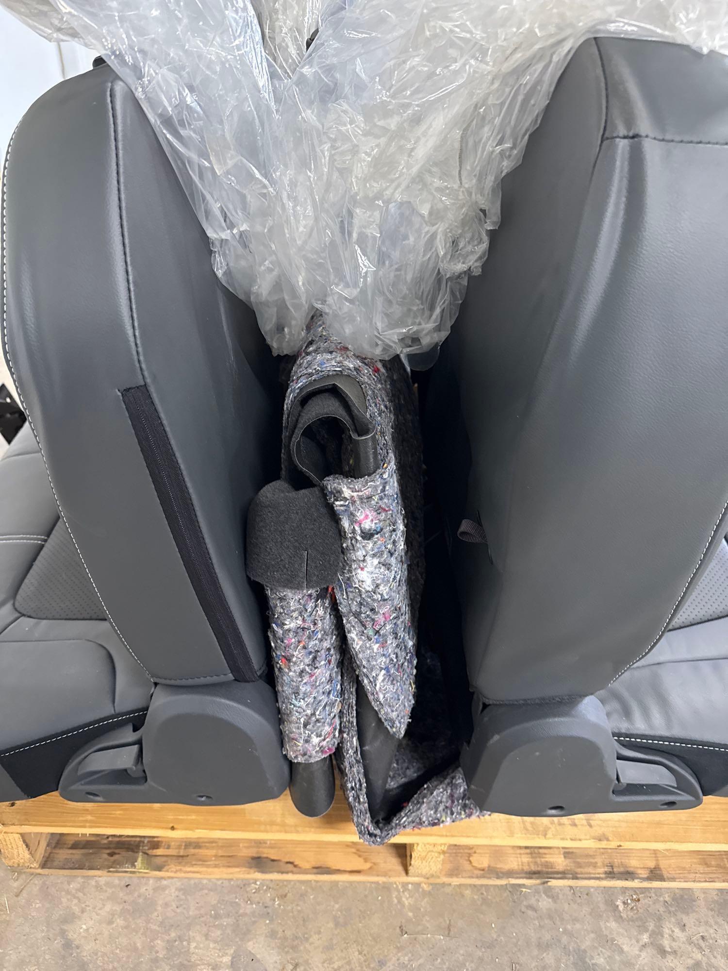 2025 vantage Primo Van Seats