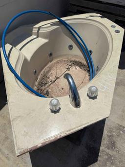 Jacuzzi Tub