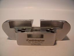 RICHARDS 71441147 05CM15380 DISTAL FEMORAL CUTTING BLOCK !