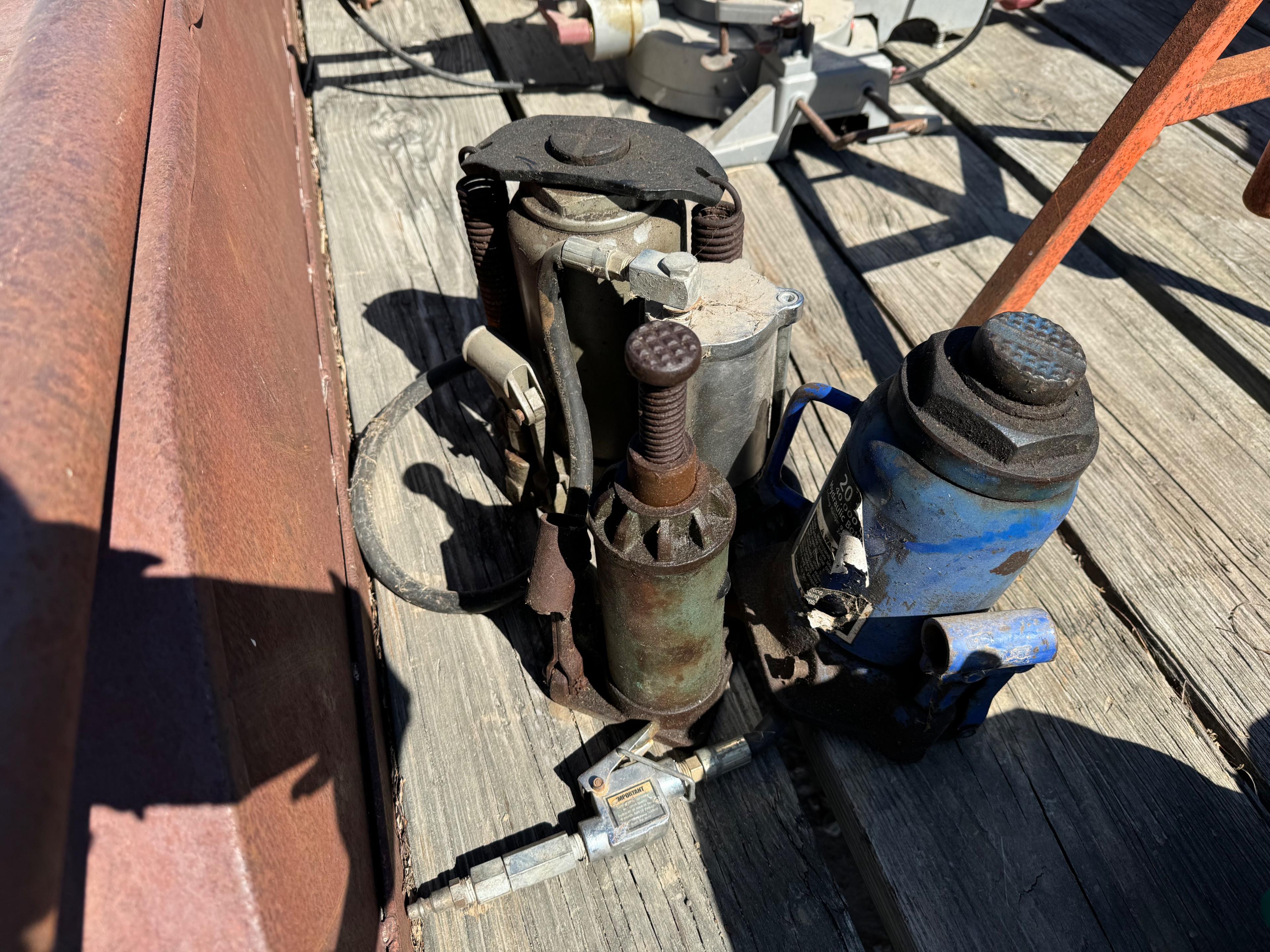 Lot Of Bottle Jacks
