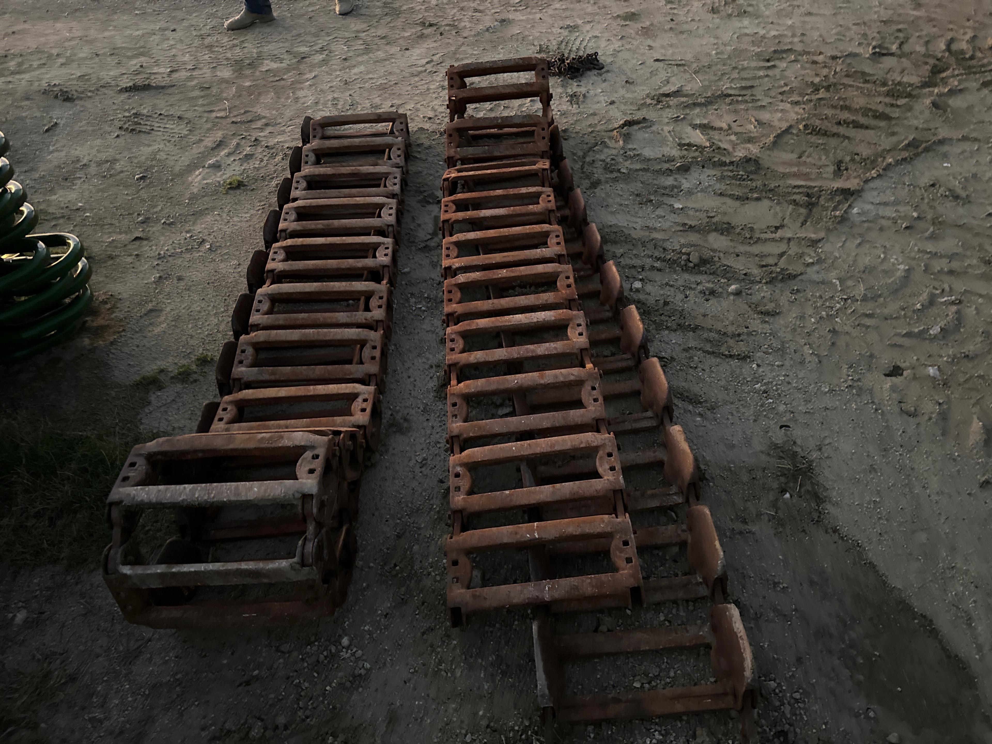 Skidsteer Tracks