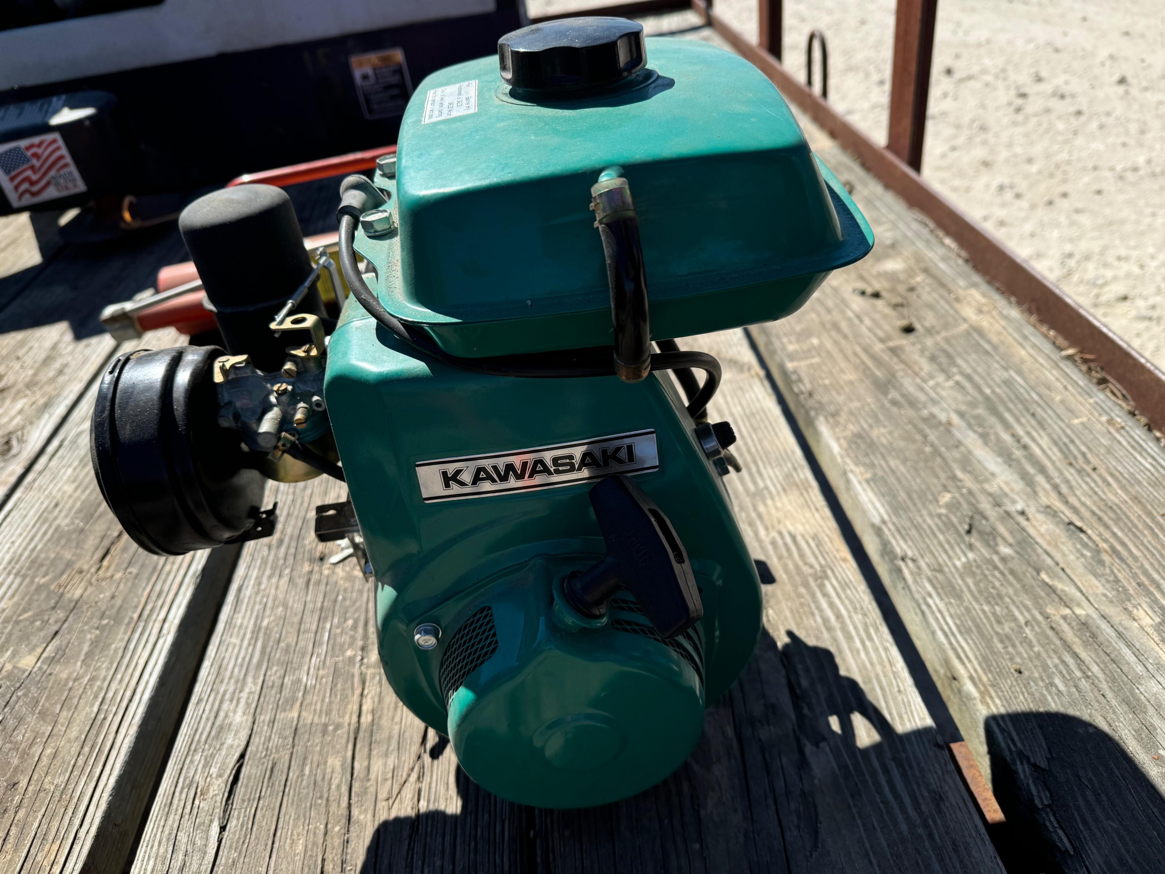 Kawasaki Small Gas Engine