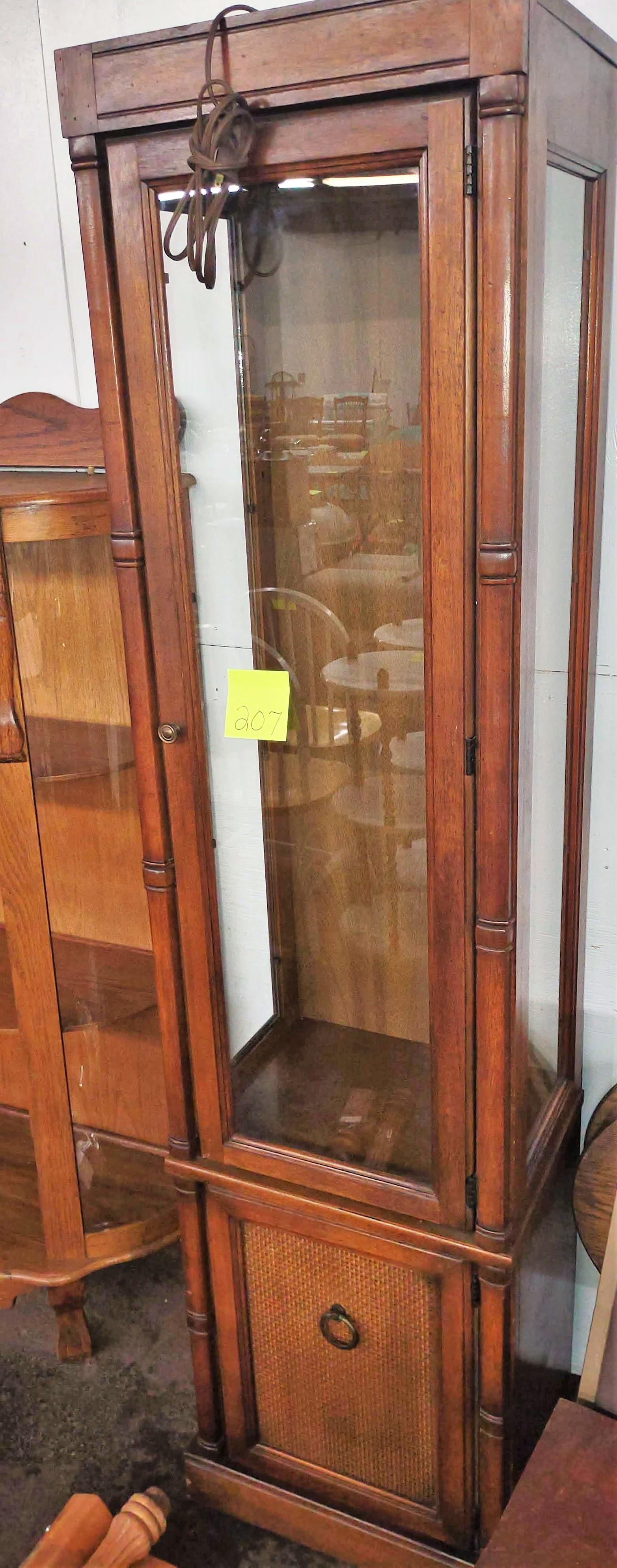 CABINET (NO SHELVES) - PICK UP ONLY