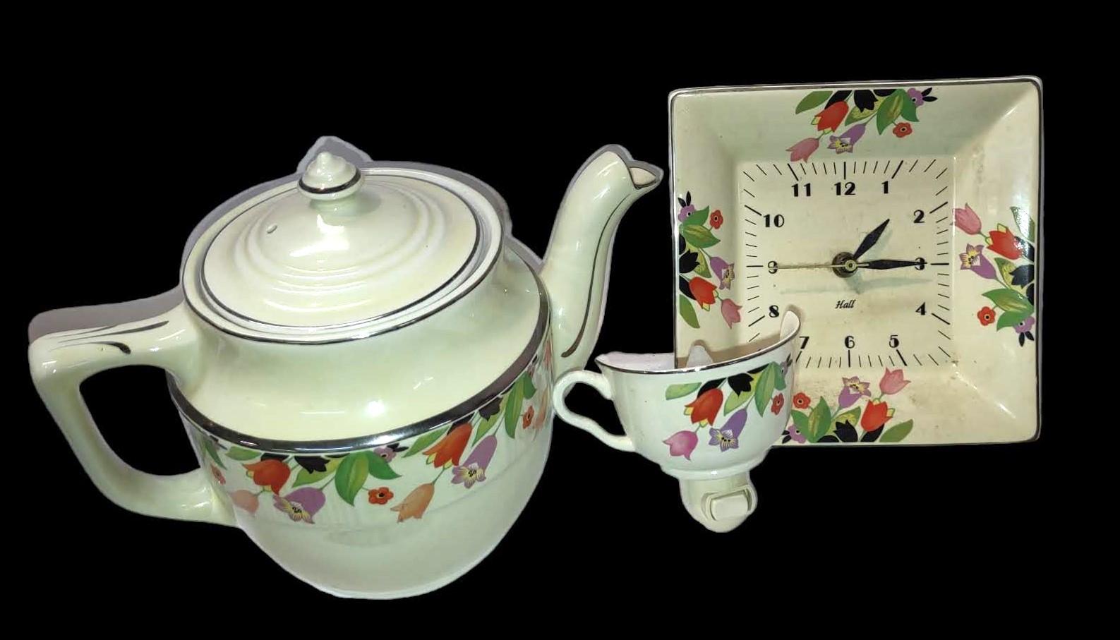 VINTAGE HALL CROCUS CLOCK, TEAPOT & NIGHT LIGHT - PICK UP ONLY