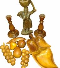 VINTAGE MID CENTURY WOODEN FRUIT - PICK UP ONLY