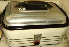 VINTAGE WESTINGHOUSE ROASTER - PICK UP ONLY