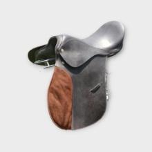 VINTAGE ENGLISH LEATHER SADDLE - PICK UP ONLY