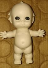 VINTAGE CERAMIC CUPIE DOLL