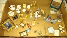 DOLL HOUSE ACCESSORIES
