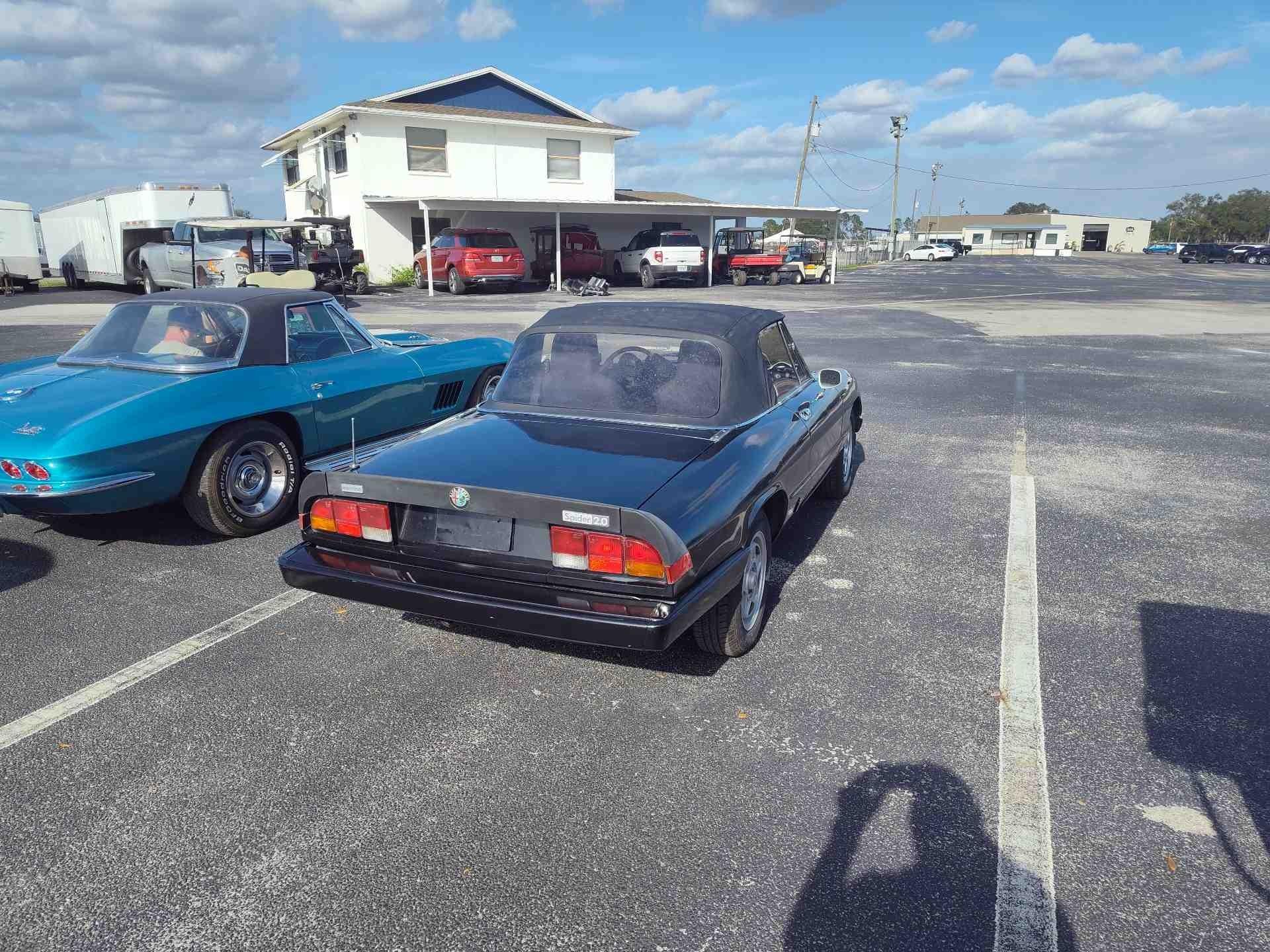 1985 ALFA ROMEO SPIDER SPIDER 2.0L I-4 MPI  Manual RWD BLACK