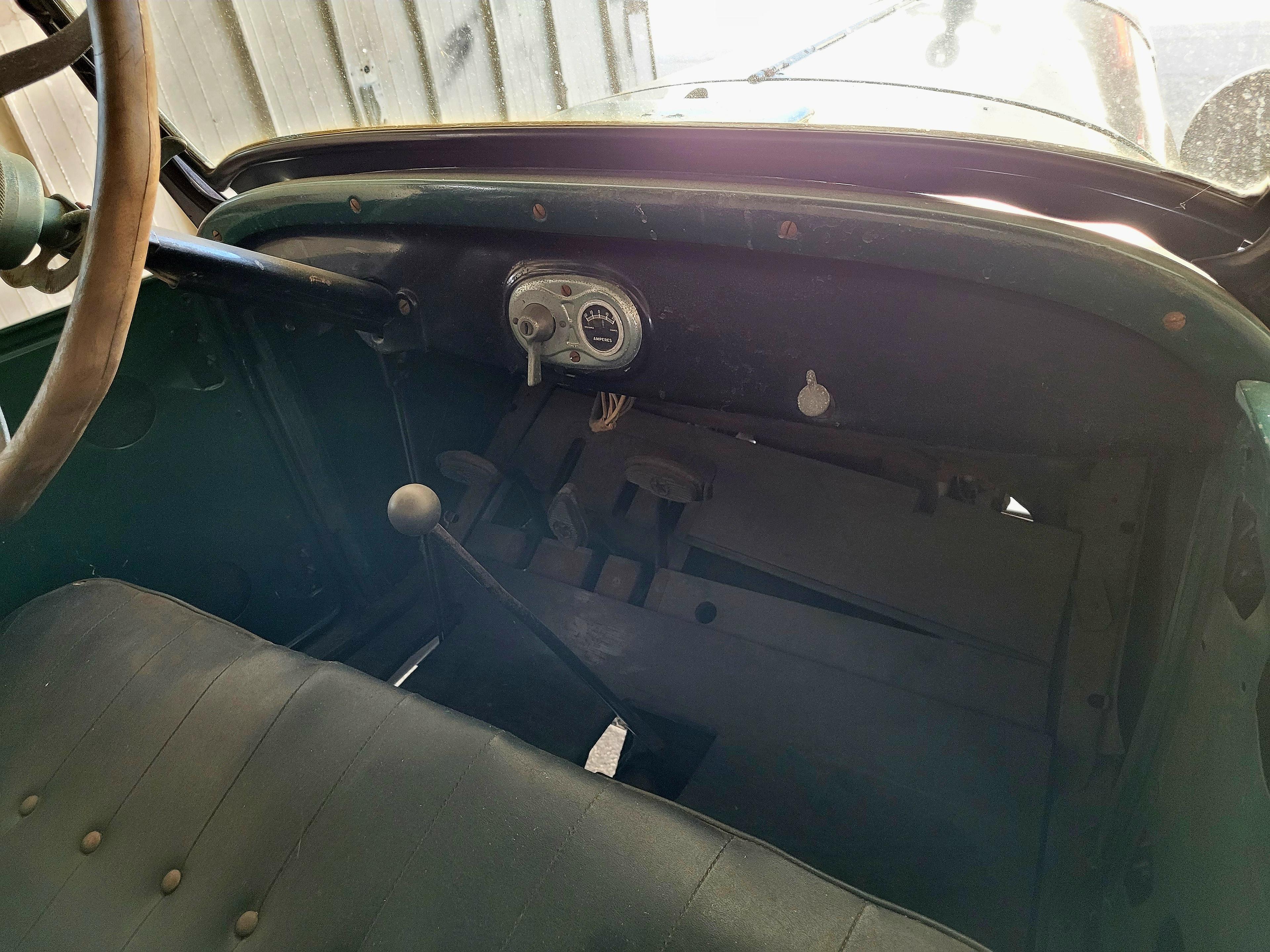 1927 Ford Model T Cabriolet Roadster