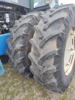 New Holland 9682