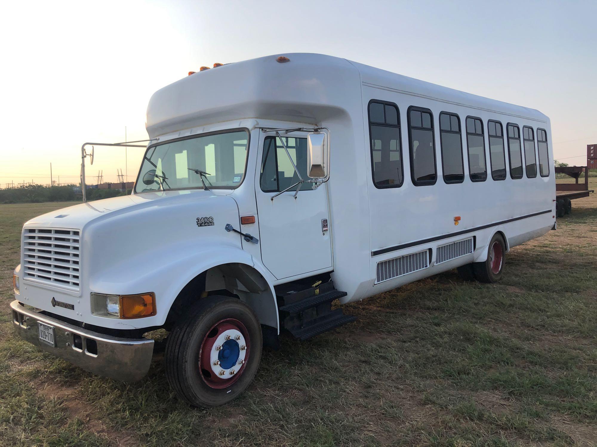 1999 INTERN BUS