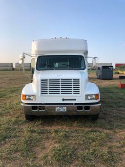 1999 INTERN BUS