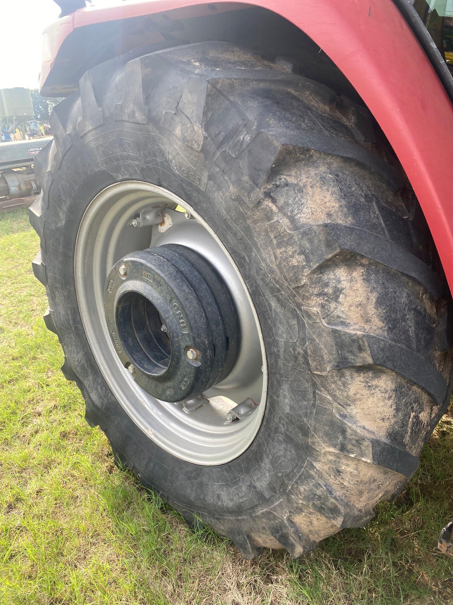 105 U FARM ALL... CASE INTERNATIONAL CAB... TRACTOR... 4,452 HOURS... CAB AND AIR, FRONT LOADER WITH