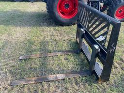 4,000 LB CAPACITY PALLET FORKS... ...