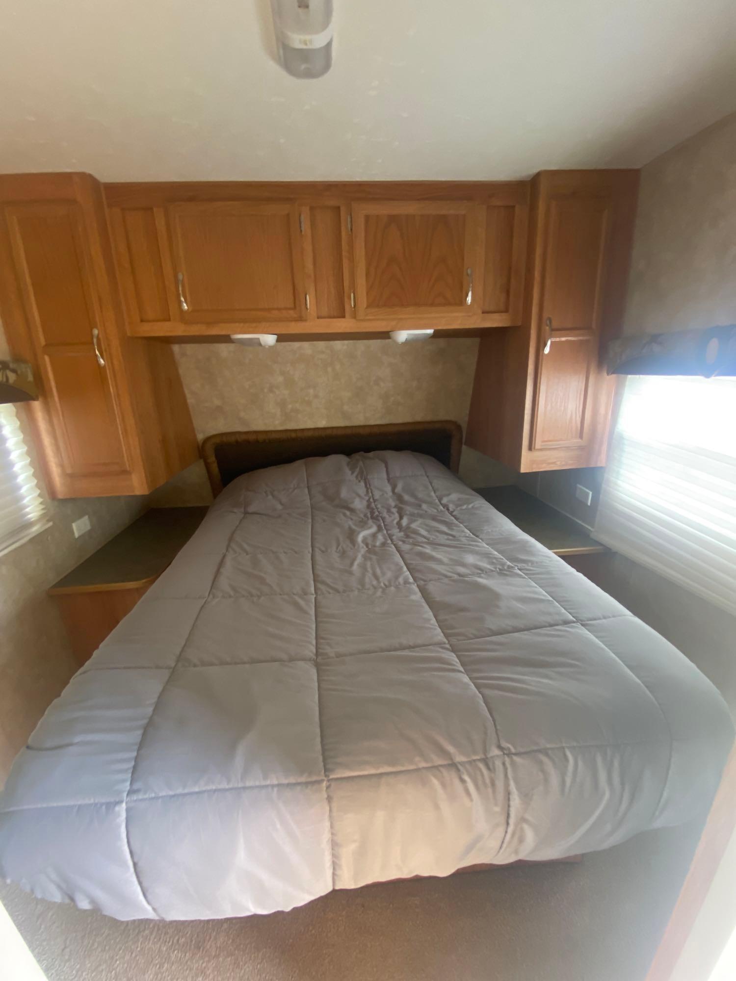 2007 JAY FLIGHT BY JAYCO MODEL 31BHS... UNIT IS READY TO USE IMMEDIATELY, ALL WATER HOSES, SEWER